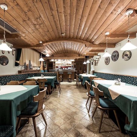 Hotel Alpenhof Ulten Eksteriør bilde