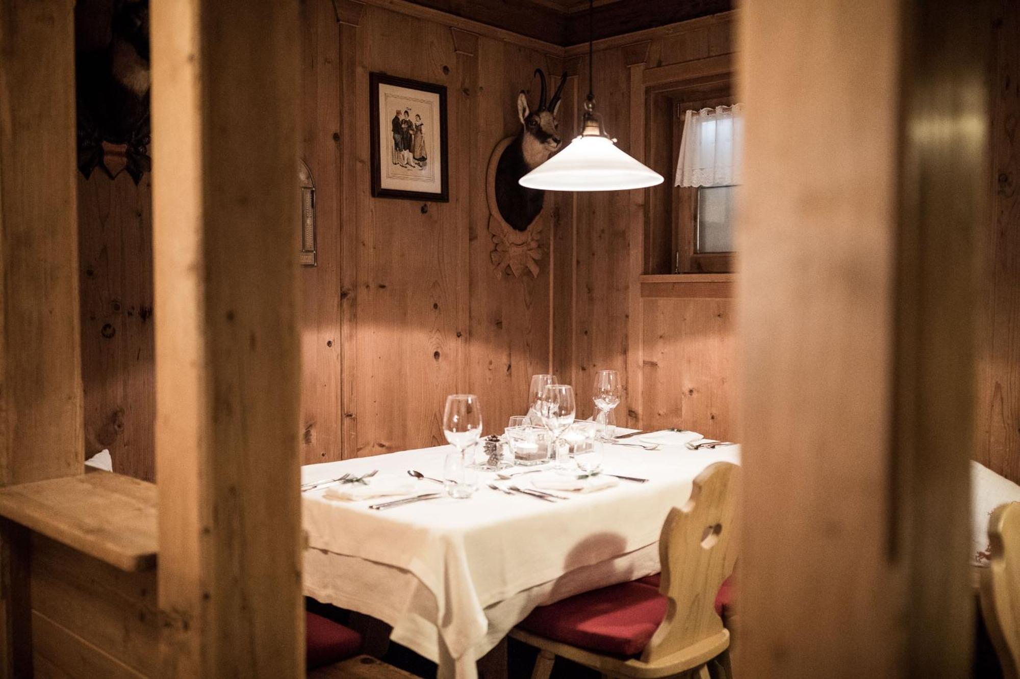 Hotel Alpenhof Ulten Eksteriør bilde