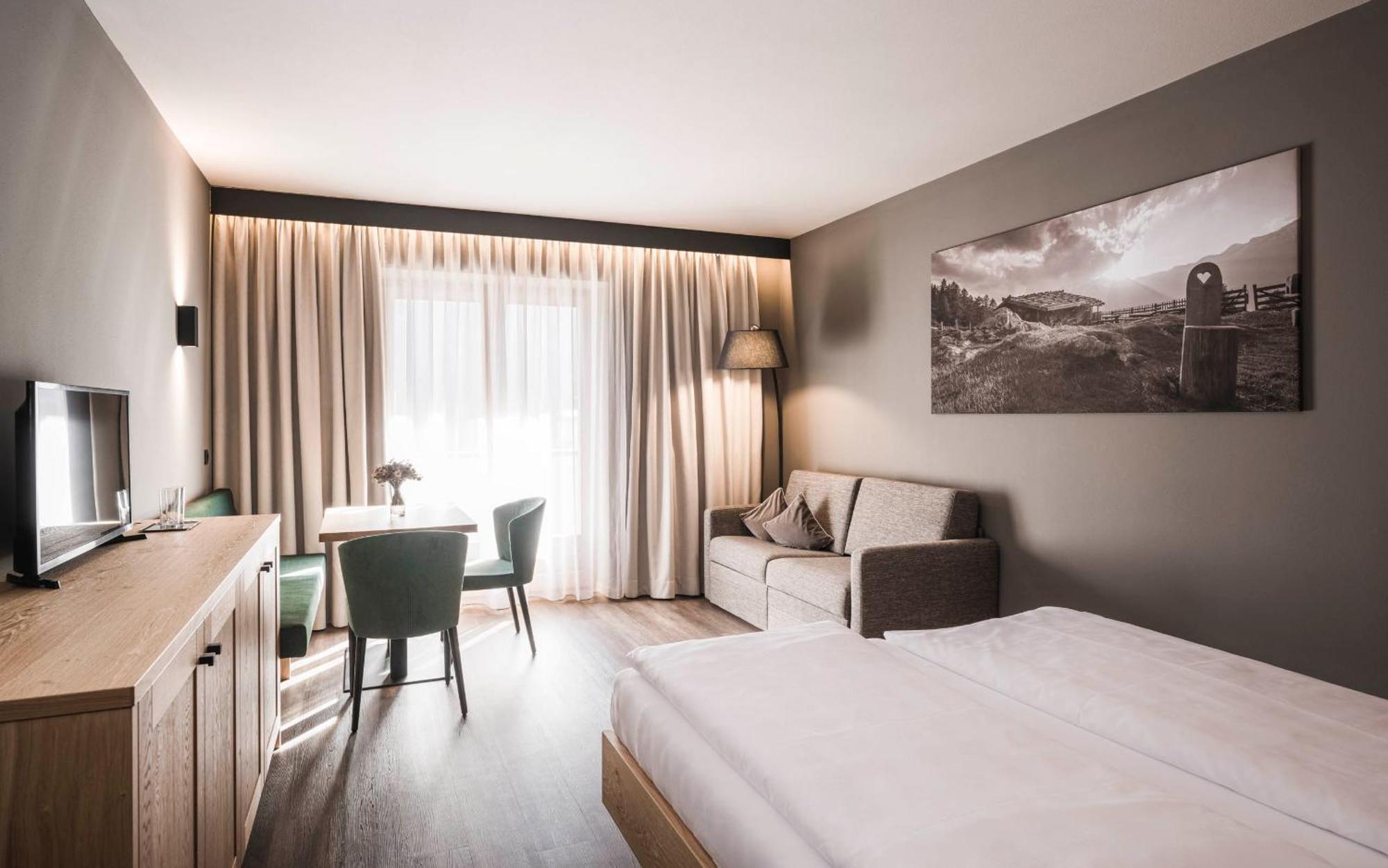 Hotel Alpenhof Ulten Eksteriør bilde