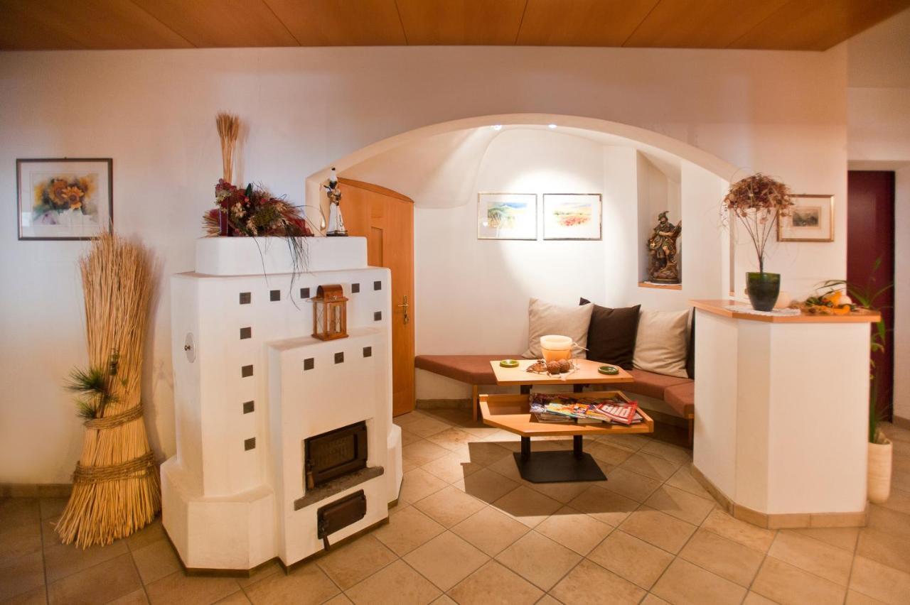Hotel Alpenhof Ulten Eksteriør bilde
